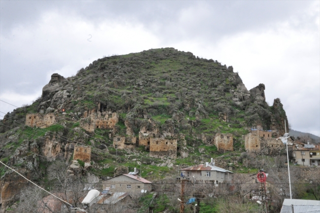 Terörden temizlenen Çukurca festivale hazırlanıyor